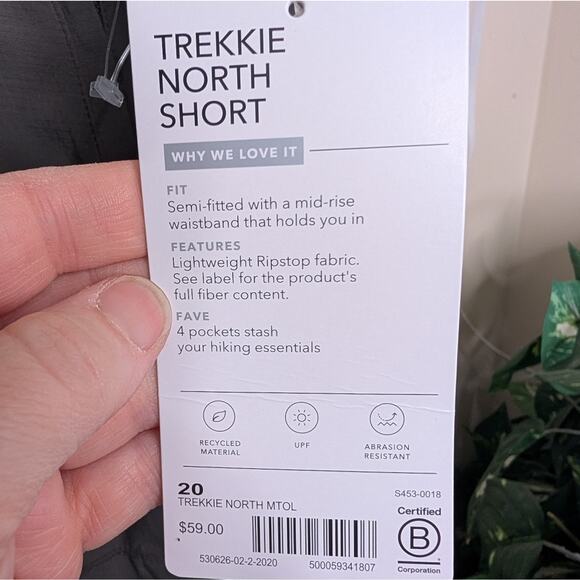 Athleta Trekkie North Shorts – Size 20 – NWT - Picture 3 of 9